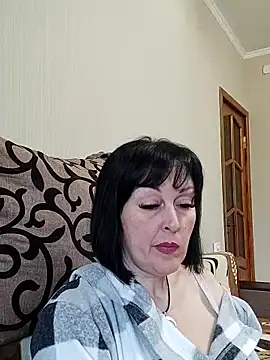 Snapshot of HelgaDennis chatting on 05-12-26, 04:42 HelgaDennis online show from 05-12-26, 04:42