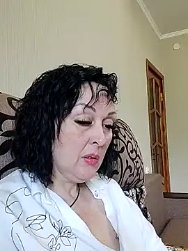 Snapshot of HelgaDennis chatting on 06-10-26, 07:53 HelgaDennis online show from 06-10-26, 07:53