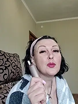 HelgaDennis online show from 05-09-26, 10:29
