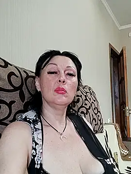 Snapshot of HelgaDennis chatting on 06-30-26, 04:40 HelgaDennis online show from 06-30-26, 04:40