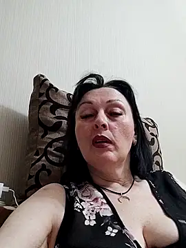 Snapshot of HelgaDennis chatting on 05-12-26, 07:20 HelgaDennis online show from 05-12-26, 07:20