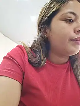 Yelii  online show from 05-25-26, 06:28