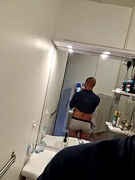 Justfunfree online show from 03-27-26, 03:02