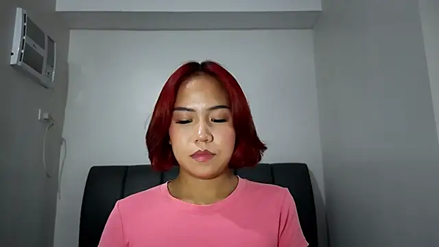 Snapshot of misscutee chatting on 05-11-26, 02:45 misscutee online show from 05-11-26, 02:45