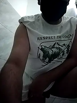 Snapshot of Small_dick_069 chatting on 04-14-26, 06:57 Small dick 069 online show from 04-14-26, 06:57