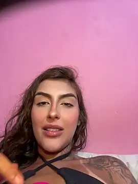 Snapshot of miiabellovic chatting on 05-09-26, 10:35 miiabellovic online show from 05-09-26, 10:35