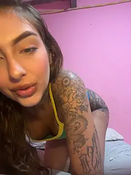 Snapshot of miiabellovic chatting on 05-16-26, 11:26 miiabellovic online show from 05-16-26, 11:26