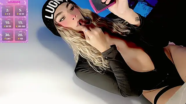 khloe Gils online show from 04-13-26, 11:20