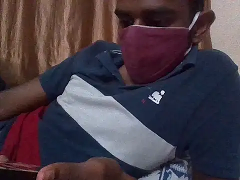 Snapshot of bulls_eye35 chatting on 03-20-26, 07:20 bulls eye35 online show from 03-20-26, 07:20