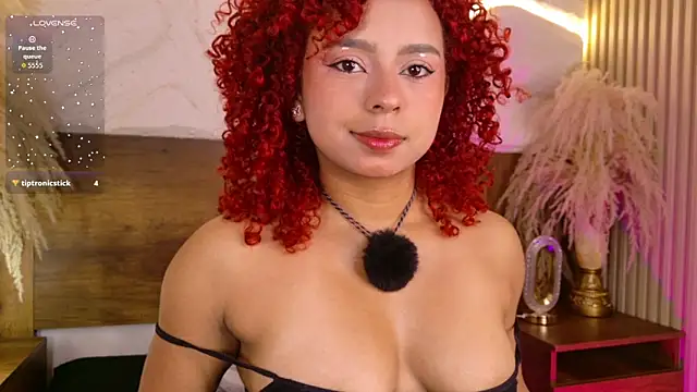 lara curly online show from 05-08-26, 07:01