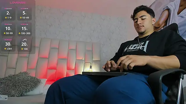 Zane cruz online show from 04-12-26, 12:41