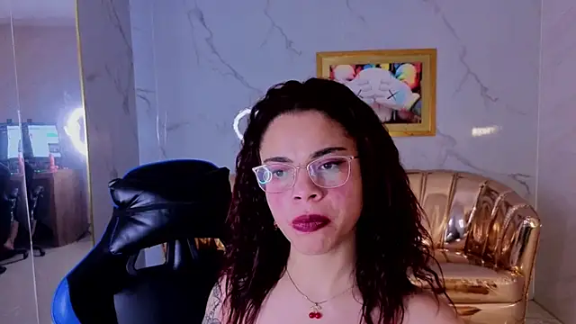 Snapshot of sara_1s chatting on 04-09-26, 06:04 sara 1s online show from 04-09-26, 06:04