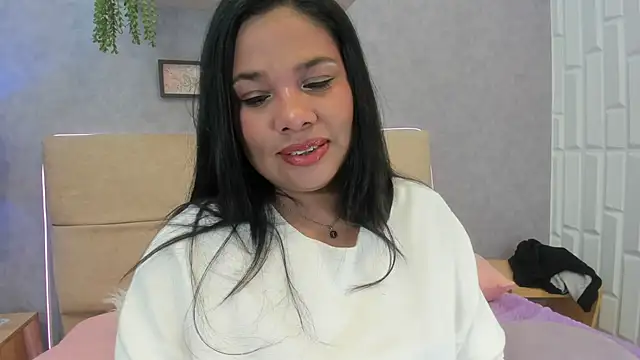 Cloee evans online show from 04-24-26, 11:45