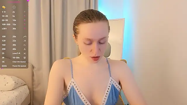 Snapshot of mowalova chatting on 07-10-26, 05:07 mowalova online show from 07-10-26, 05:07