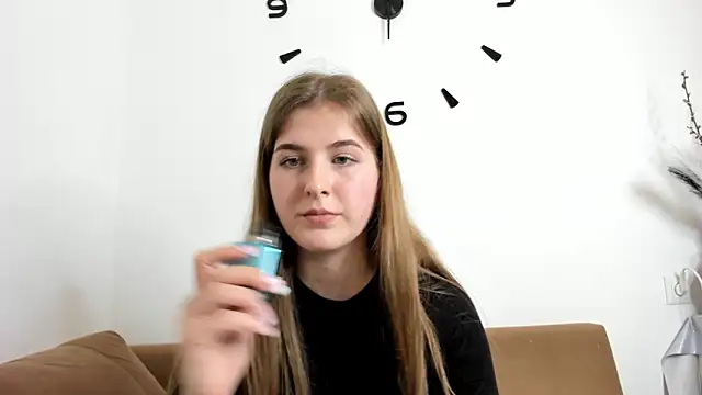 Snapshot of OhMyAlice chatting on 03-28-26, 09:16 OhMyAlice online show from 03-28-26, 09:16