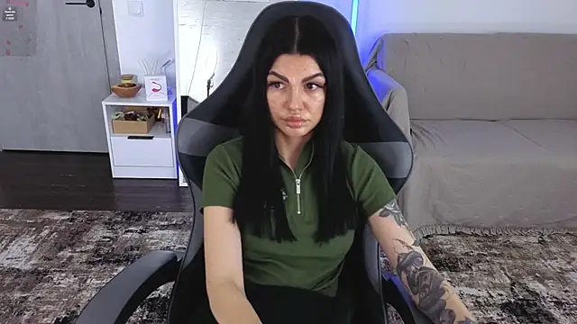 Snapshot of AnacondaOnn chatting on 03-20-26, 06:42 AnacondaOnn online show from 03-20-26, 06:42