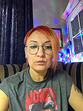 Snapshot of moon_berry_ chatting on 03-21-26, 09:14 moon berry online show from 03-21-26, 09:14