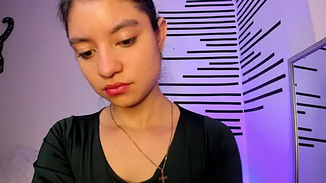 LindaCatalina  online show from 05-30-26, 12:44