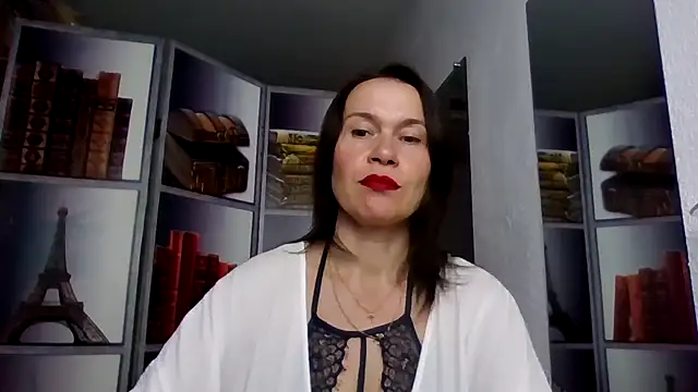 Selena Moo online show from 04-17-26, 07:55