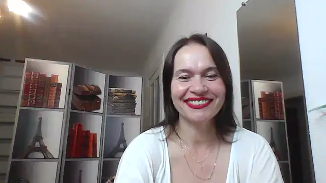 Snapshot of Selena_Moo chatting on 06-13-26, 09:18 Selena Moo online show from 06-13-26, 09:18