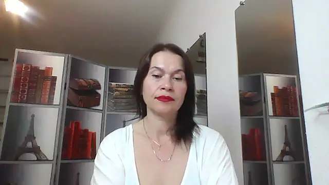 Snapshot of Selena_Moo chatting on 06-19-26, 09:26 Selena Moo online show from 06-19-26, 09:26