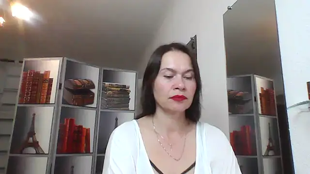 Snapshot of Selena_Moo chatting on 06-10-26, 10:16 Selena Moo online show from 06-10-26, 10:16
