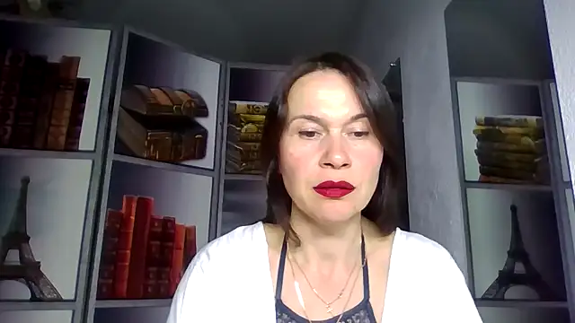 Selena Moo online show from 03-25-26, 11:09