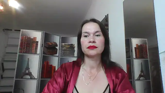 Snapshot of Selena_Moo chatting on 06-30-26, 07:52 Selena Moo online show from 06-30-26, 07:52