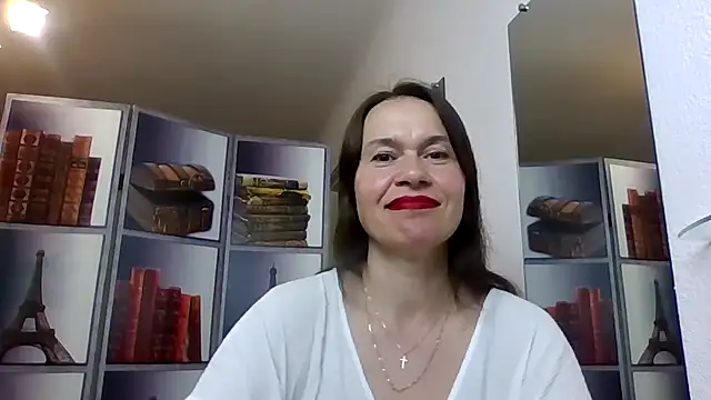 Selena Moo online show from 05-18-26, 08:08