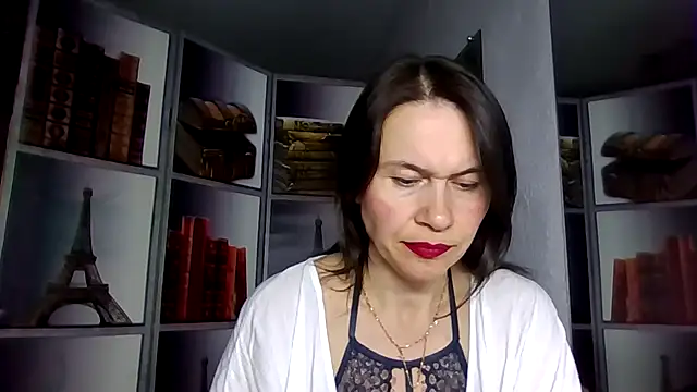 Snapshot of Selena_Moo chatting on 03-19-26, 10:43 Selena Moo online show from 03-19-26, 10:43