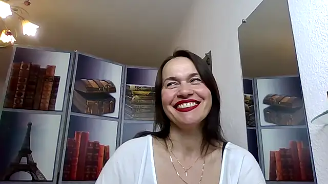 Selena Moo online show from 05-09-26, 09:01