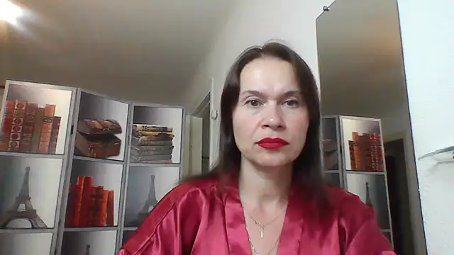 Snapshot of Selena_Moo chatting on 06-25-26, 03:17 Selena Moo online show from 06-25-26, 03:17