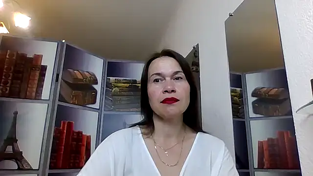 Selena Moo online show from 05-12-26, 08:10