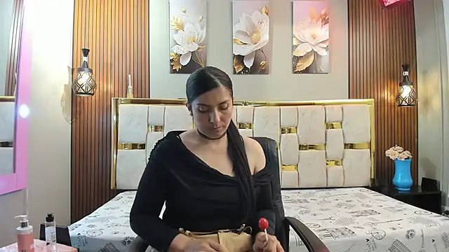 HELLEN MARK online show from 05-26-26, 11:19
