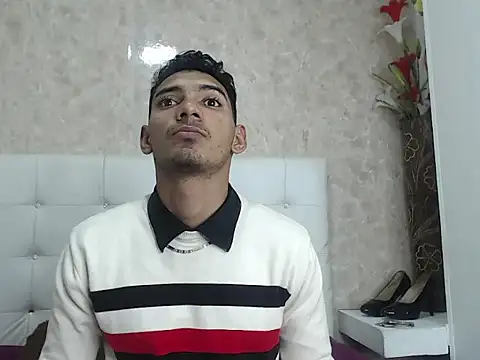 Snapshot of Dominic_Blaze chatting on 03-24-26, 07:25 Dominic Blaze online show from 03-24-26, 07:25