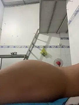 Nguyencuong1999 online show from 04-05-26, 08:26