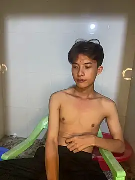 Nguyencuong1999 online show from 05-27-26, 03:19