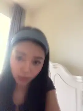 kiki-chloe online show from 04-07-26, 06:26