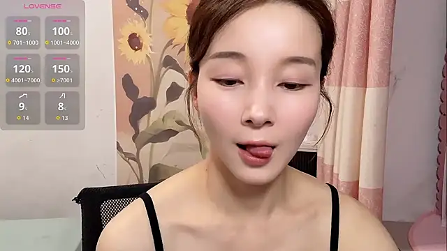Snapshot of Tingting-rd chatting on 07-12-26, 11:33 Tingting-rd online show from 07-12-26, 11:33