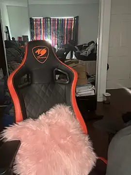 makeDollywet online show from 04-10-26, 08:27