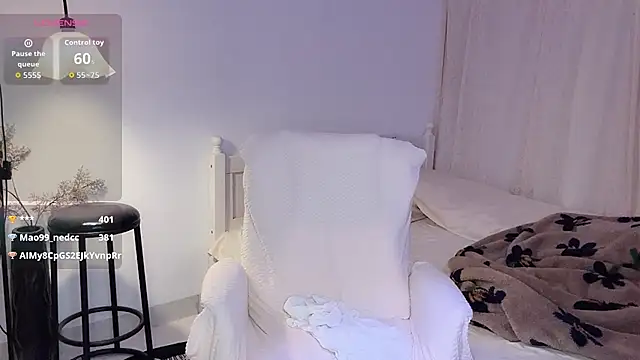 ceekie-77 online show from 04-07-26, 11:17