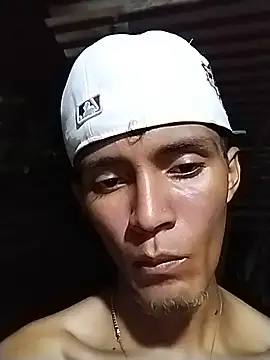 Snapshot of spittermasterpig1 chatting on 07-15-26, 04:52 spittermasterpig1 online show from 07-15-26, 04:52