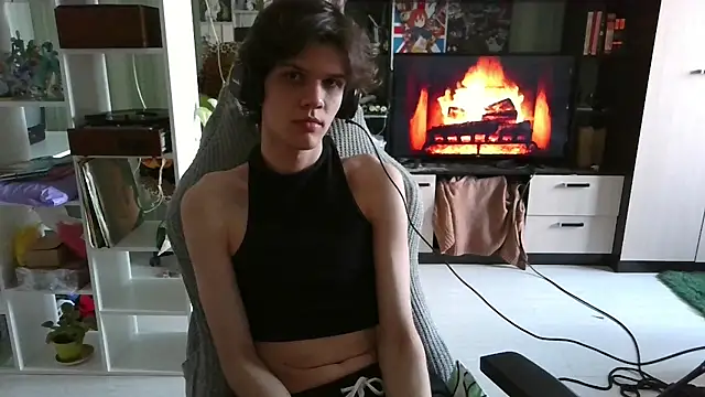 Lucius Mo online show from 04-03-26, 01:50