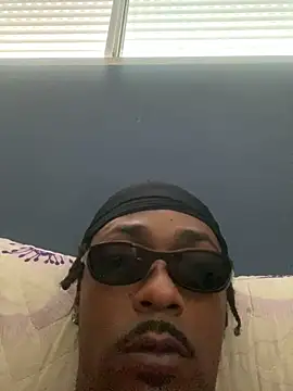 Snapshot of vem-me chatting on 03-20-26, 01:01 vem-me online show from 03-20-26, 01:01