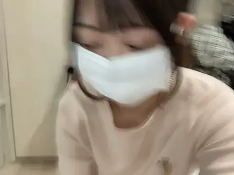 y-u-r-a-33 online show from 04-13-26, 07:12