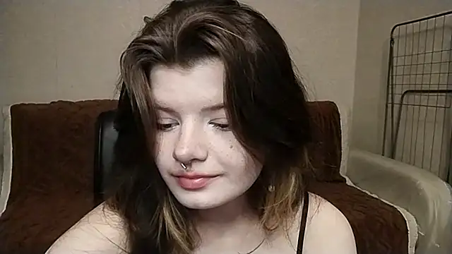 Snapshot of Eva_Ange chatting on 05-04-26, 04:54 Eva Ange online show from 05-04-26, 04:54