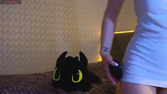 dark honey  online show from 03-28-26, 02:23