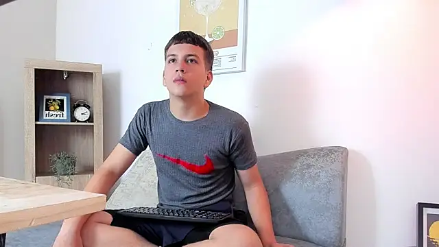 Snapshot of dennis_hills chatting on 03-21-26, 01:04 dennis hills online show from 03-21-26, 01:04