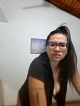 Gia-and-Lara online show from 03-24-26, 12:32