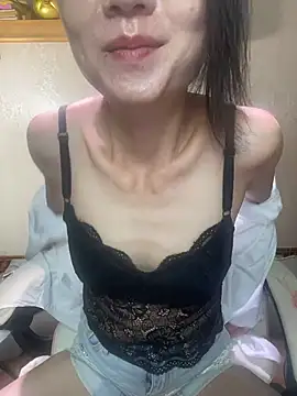 lilysister66 online show from 04-16-26, 03:24